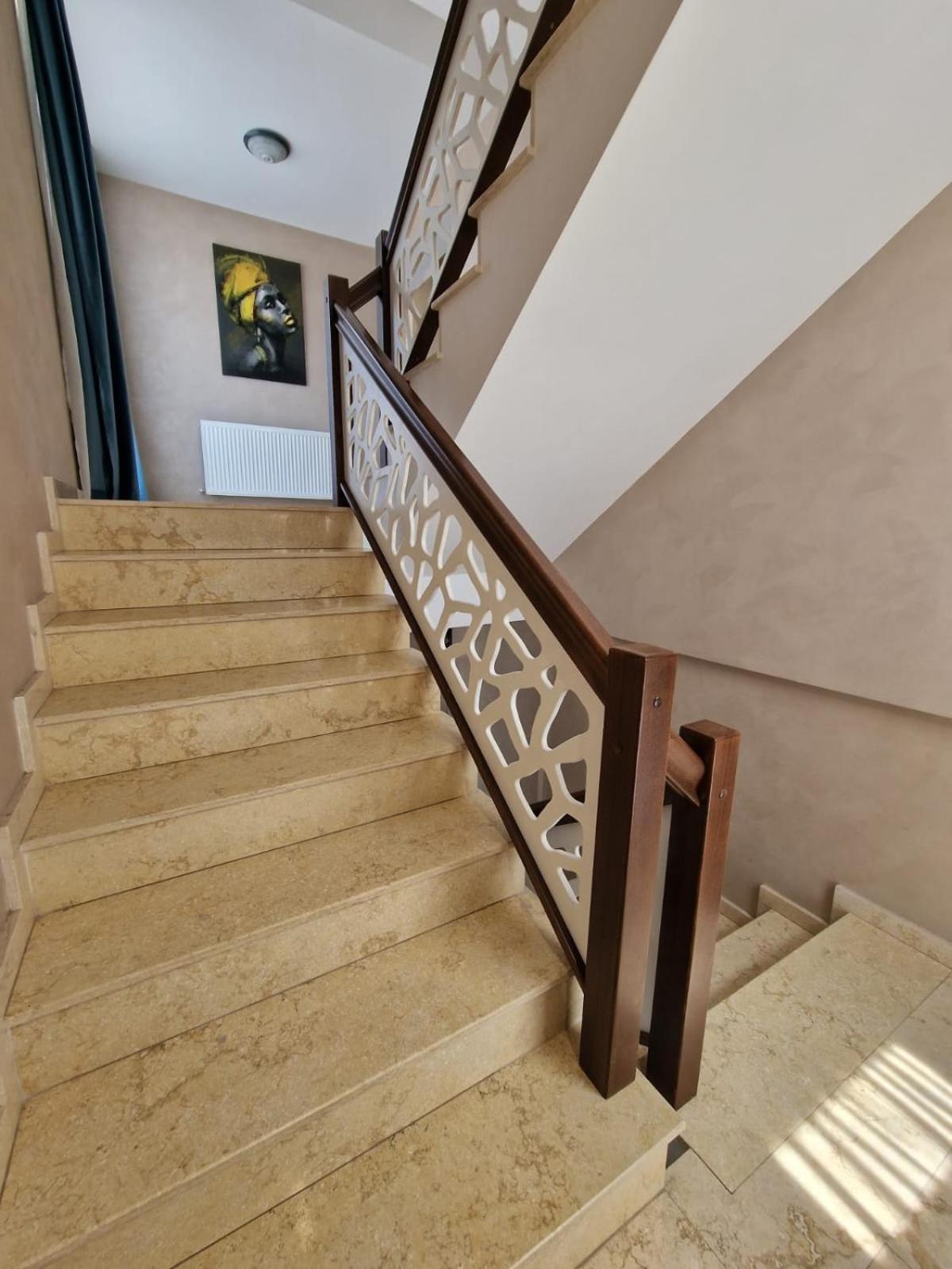 Albert Hotel Roşu Exterior foto